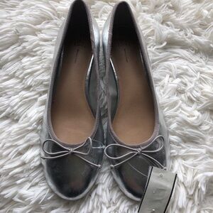 Time and Tru Womens Silver Memory Foam Slip On Round Toe Dress Shoes Size 11